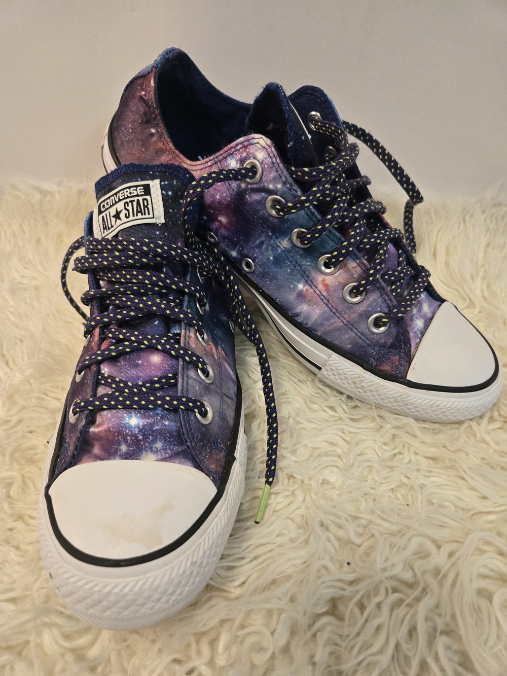 Converse  Galaxy Print Low Top Sneakers - Purple/Blue